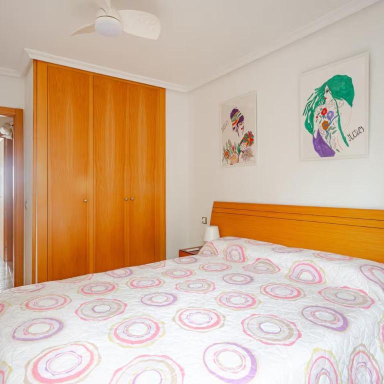 Wake Up to Sea Views, a Short Walk from the Beach - Apartment - 7