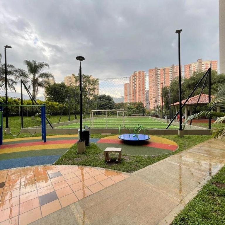 Medellín Luxe Living Coffee Clouds & City Lights - Two-Bedroom Apartment - 34
