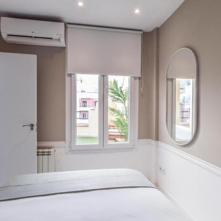 Amazinn Places Embajadores V - Appartamento Deluxe con 2 Camere da Letto e Balcone - 8