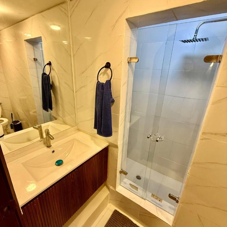 Chalet Suizo - Cinema con BBQ y Gratis Traslado desde Aeropuerto - Five-Bedroom House - 16