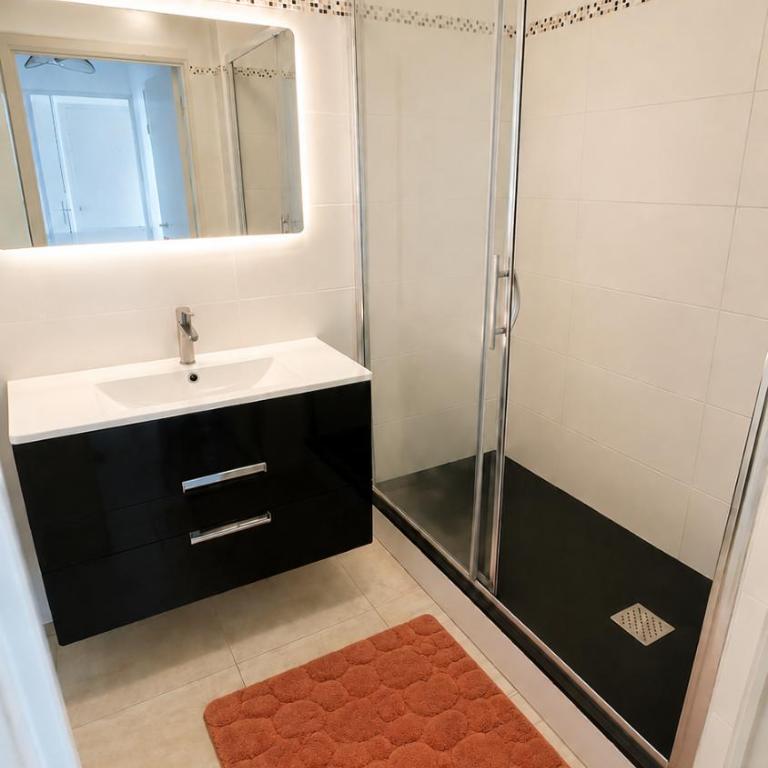 Appartement de 70m entre plages et calanques - Apartment mit 2 Schlafzimmern - 6