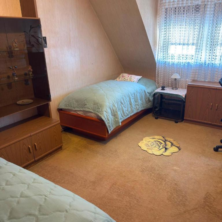 Spacious 3BR House with 2 Parking Spaces & Garden - Haus mit 3 Schlafzimmern - 15