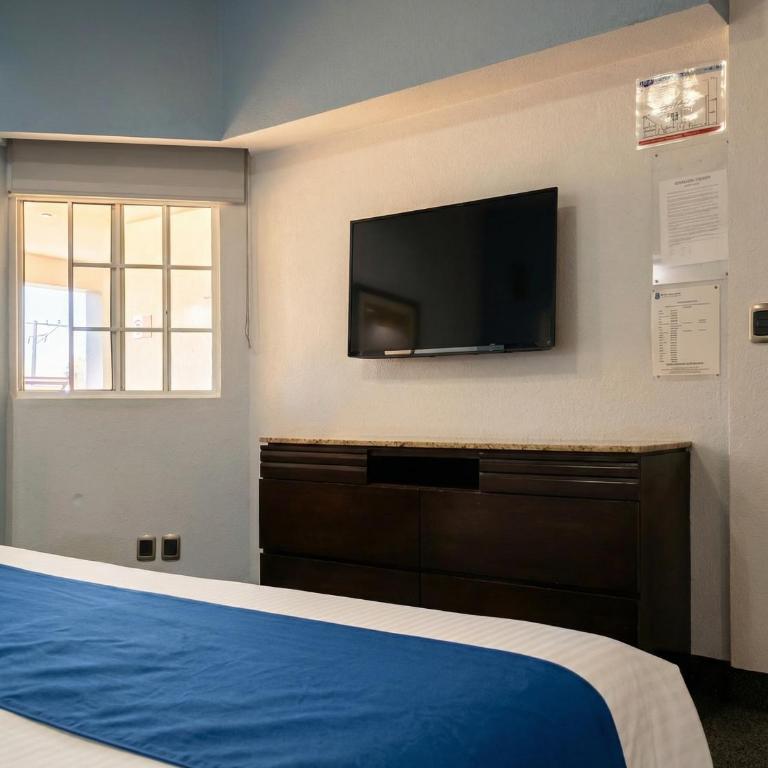 Hotel Principado Tijuana Aeropuerto - Habitación Estándar - Cama extragrande - 6
