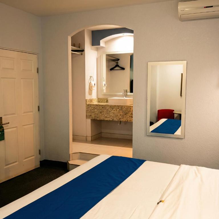 Hotel Principado Tijuana Aeropuerto - Habitación Estándar - Cama extragrande - 8