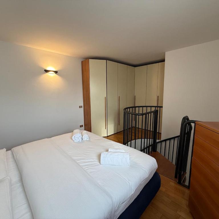 Sunset Light - Downtown Como - One-Bedroom Apartment - 3