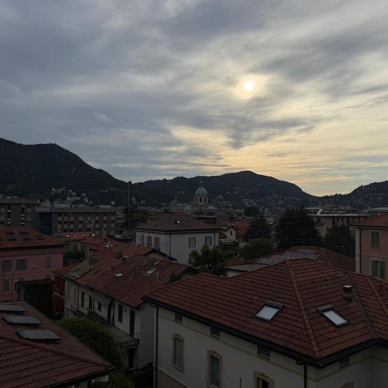 Sunset Light - Downtown Como - One-Bedroom Apartment - 7