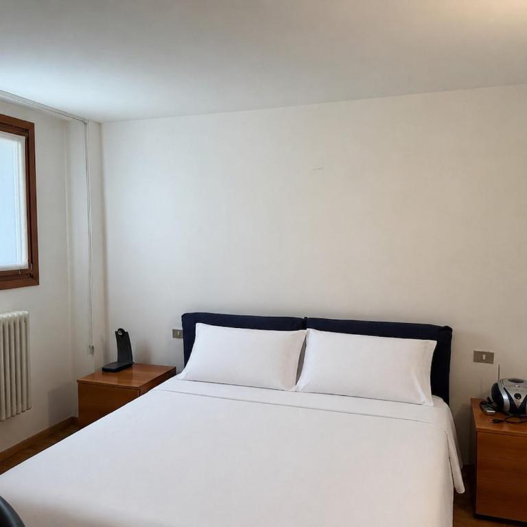 Sunset Light - Downtown Como - One-Bedroom Apartment - 22