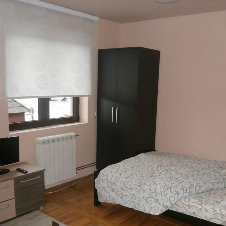 Mema - One-Bedroom Apartment - 1