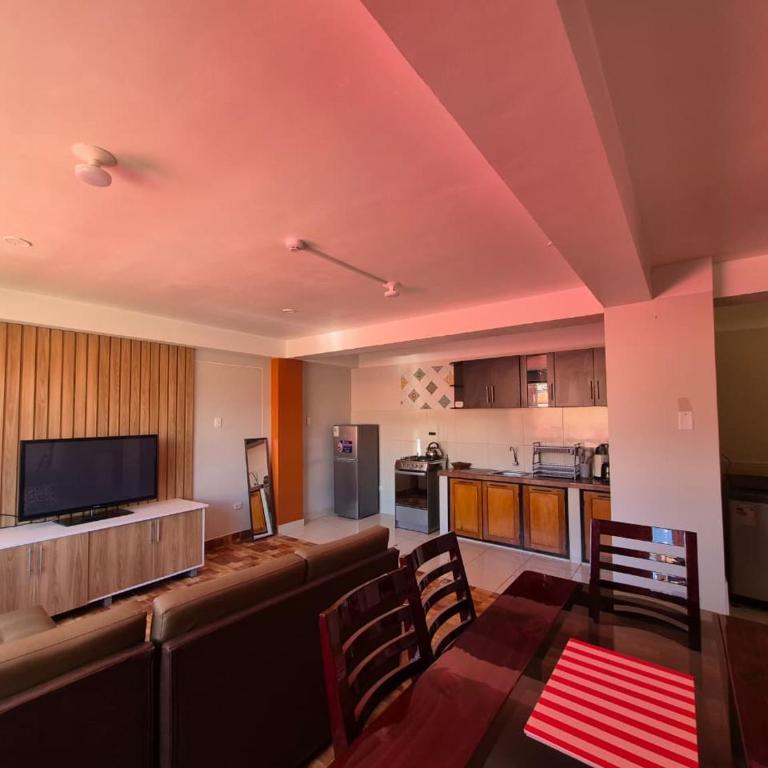Hotel Adolfo's - Family Two-Bedroom Apartment with View - 7