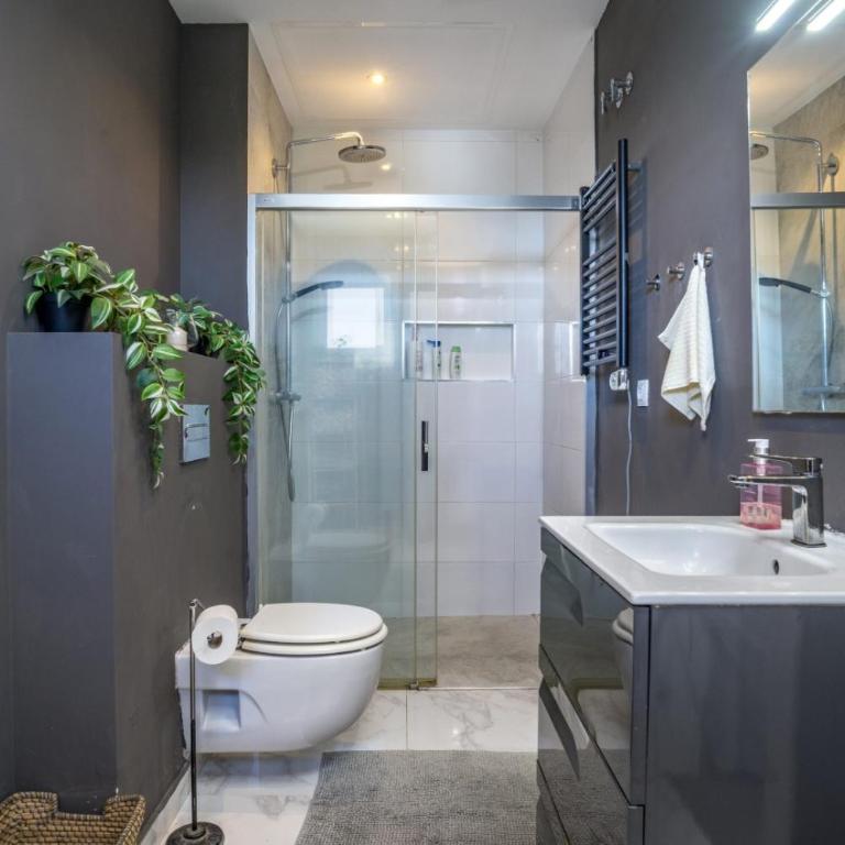 RG133 - Spacious 3 bed apartment in prime location - Apartment - 19