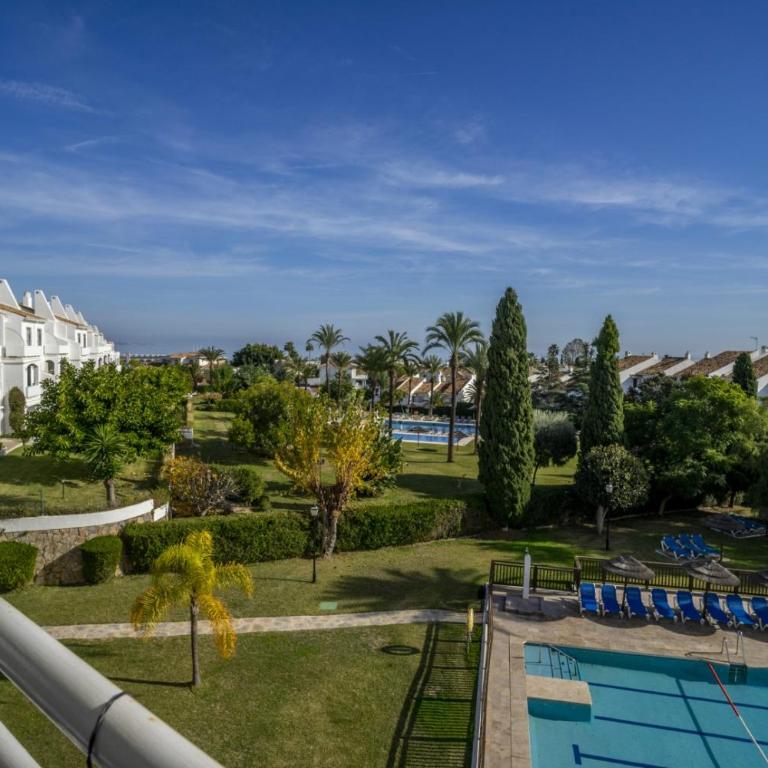 RG133 - Spacious 3 bed apartment in prime location - Apartment - 24