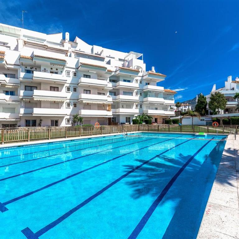 RG133 - Spacious 3 bed apartment in prime location - Apartment - 28