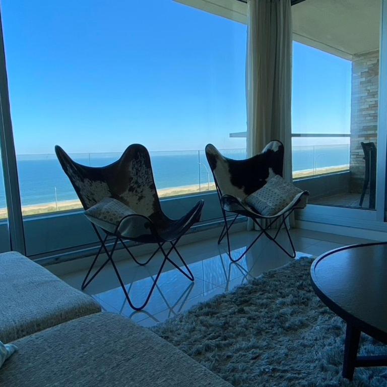 Apartamento con terraza propia - Se permite mascota - Edificio Lumiere - Atención Médica incluida - Apartamento con terraza - 2