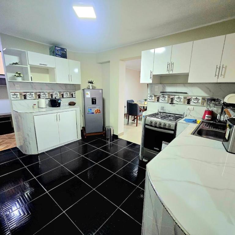 Casa amplia con 4 habitaciones, Ideal familias - Apartment - 26