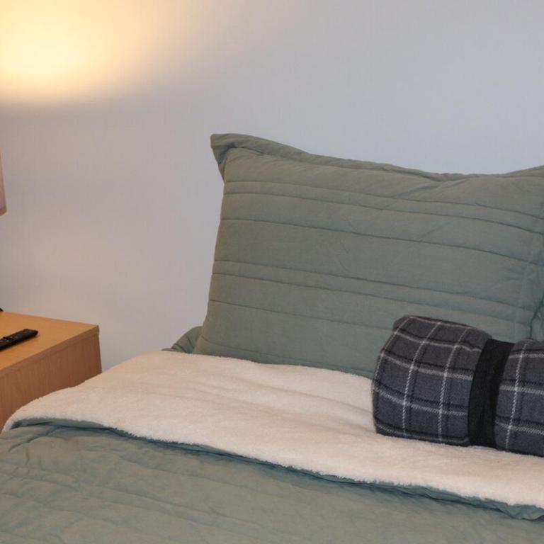 Modern apartment, ideal for shopping and sightseeing - One-Bedroom Apartment - 7