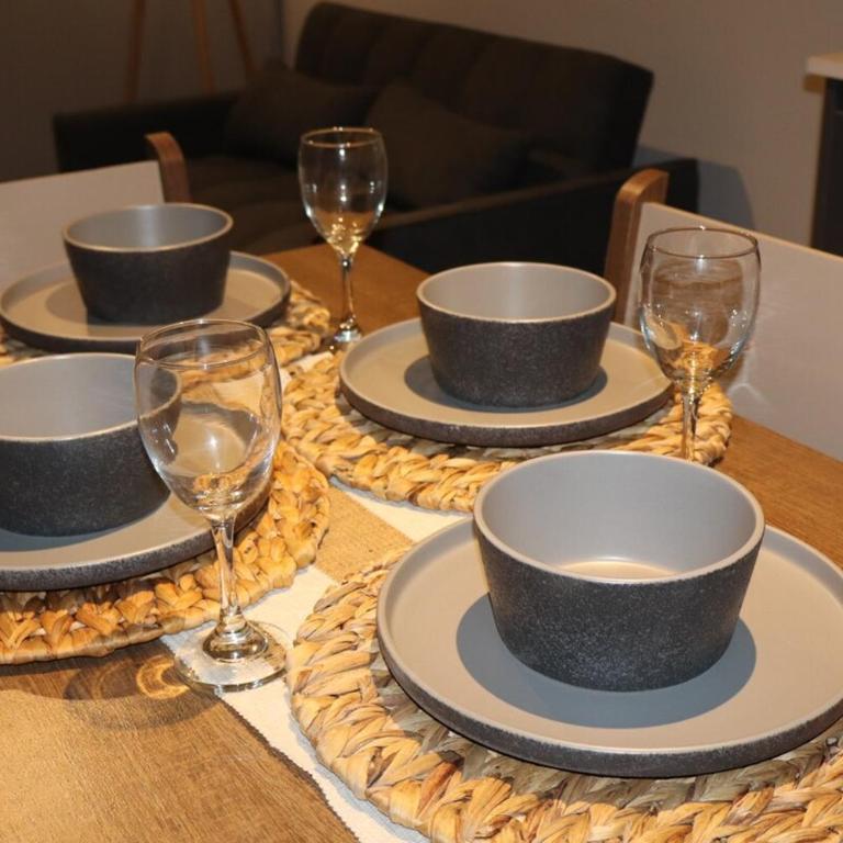 Modern apartment, ideal for shopping and sightseeing - One-Bedroom Apartment - 13