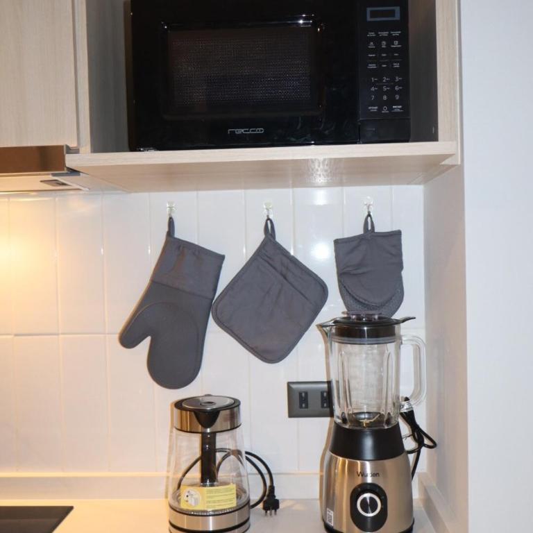Modern apartment, ideal for shopping and sightseeing - One-Bedroom Apartment - 18