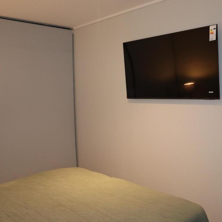 Modern apartment, ideal for shopping and sightseeing - One-Bedroom Apartment - 20