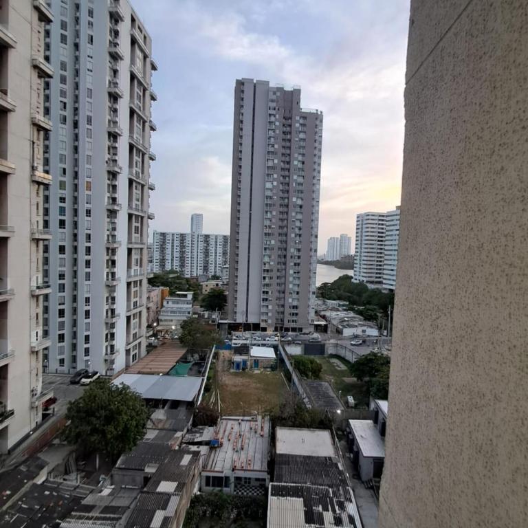Apartamento Moderno en Cartagena Edificio Torre 811 - Three-Bedroom Apartment - 6