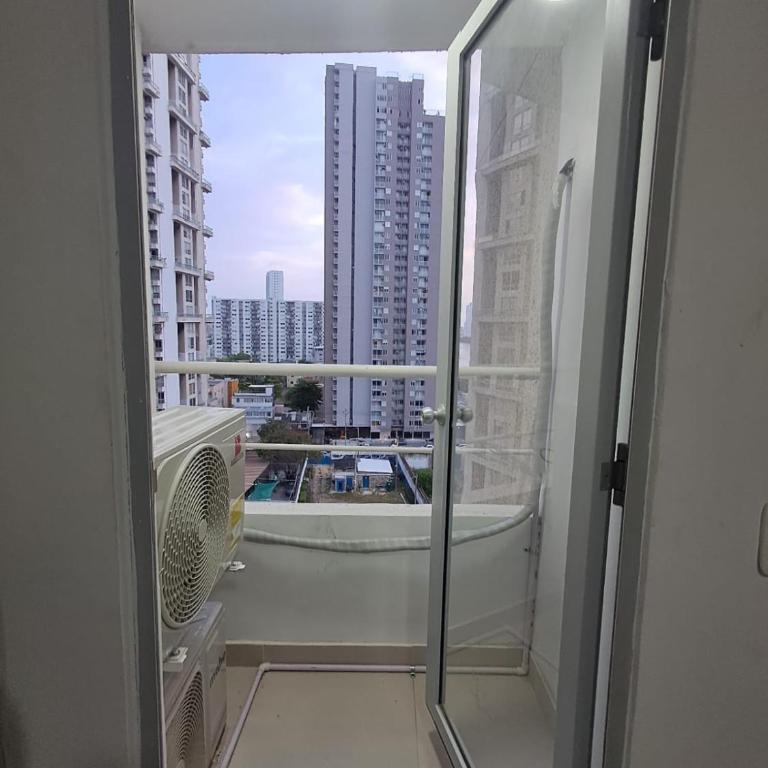 Apartamento Moderno en Cartagena Edificio Torre 811 - Three-Bedroom Apartment - 17