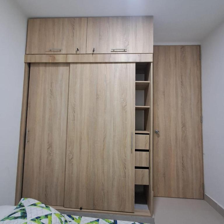 Apartamento Moderno en Cartagena Edificio Torre 811 - Three-Bedroom Apartment - 35