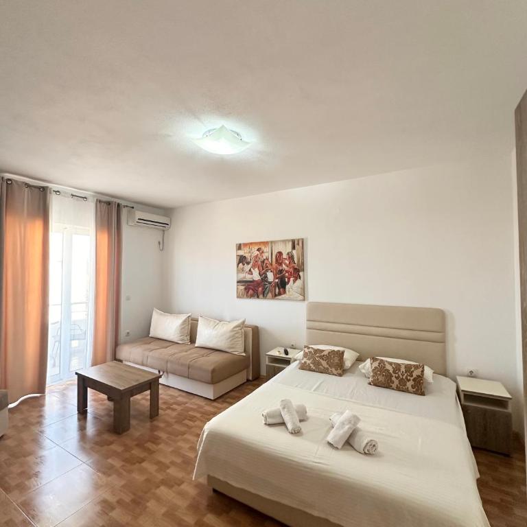 Apartmens Xhenis Lux - Deluks Studio - 1