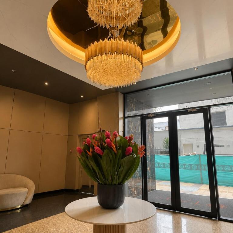 Suite de Lujo con Jacuzzi en Rooftop y Coworking - Apartamento de 1 dormitorio - 1