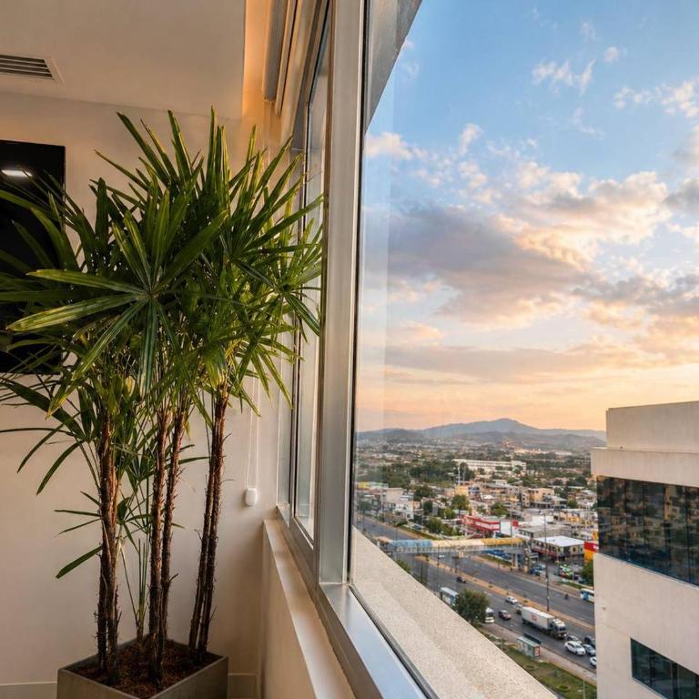 Depa de 3 habitaciones, piso alto, vista a la ciudad, piscina y gym - Family Suite - 8