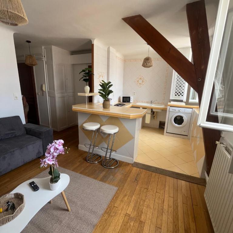 L'Opera - One-Bedroom Apartment - 2