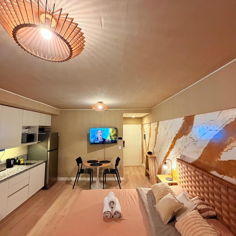 Studio moderno con mural - King Size bed - Apartamento de 1 dormitorio - 9