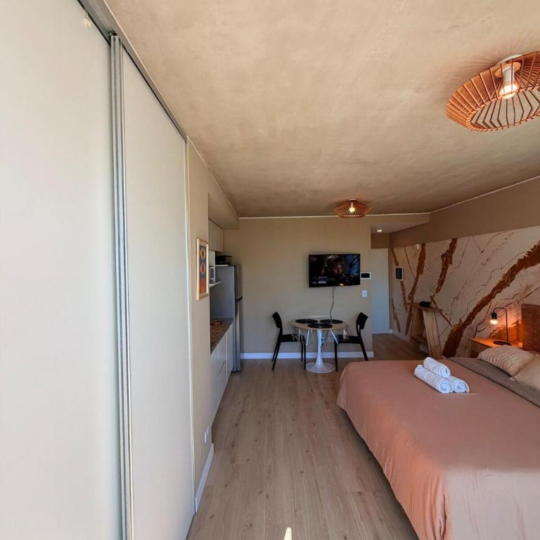 Studio moderno con mural - King Size bed - Apartamento de 1 dormitorio - 26