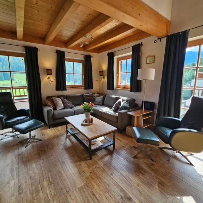 Alpine Chalet in Wald im Pinzgau for 12 - Ferienhaus mit 5 Schlafzimmern - 12