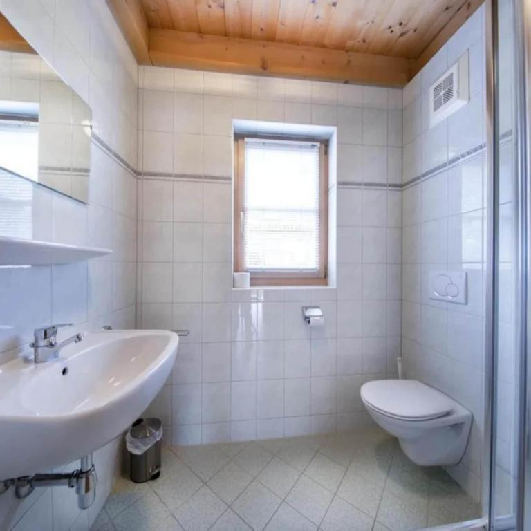 Alpine Chalet in Wald im Pinzgau for 12 - Ferienhaus mit 5 Schlafzimmern - 23