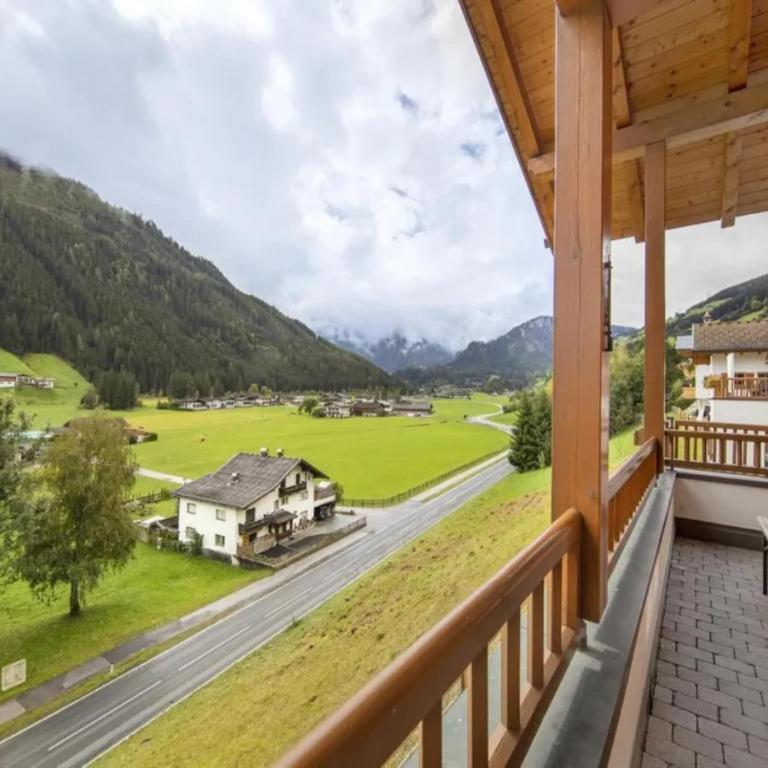 Alpine Chalet in Wald im Pinzgau for 12 - Ferienhaus mit 5 Schlafzimmern - 4