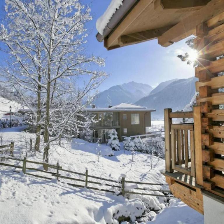 Inviting Chalet in Wald im Pinzgau - Maison de Vacances 3 Chambres - 23