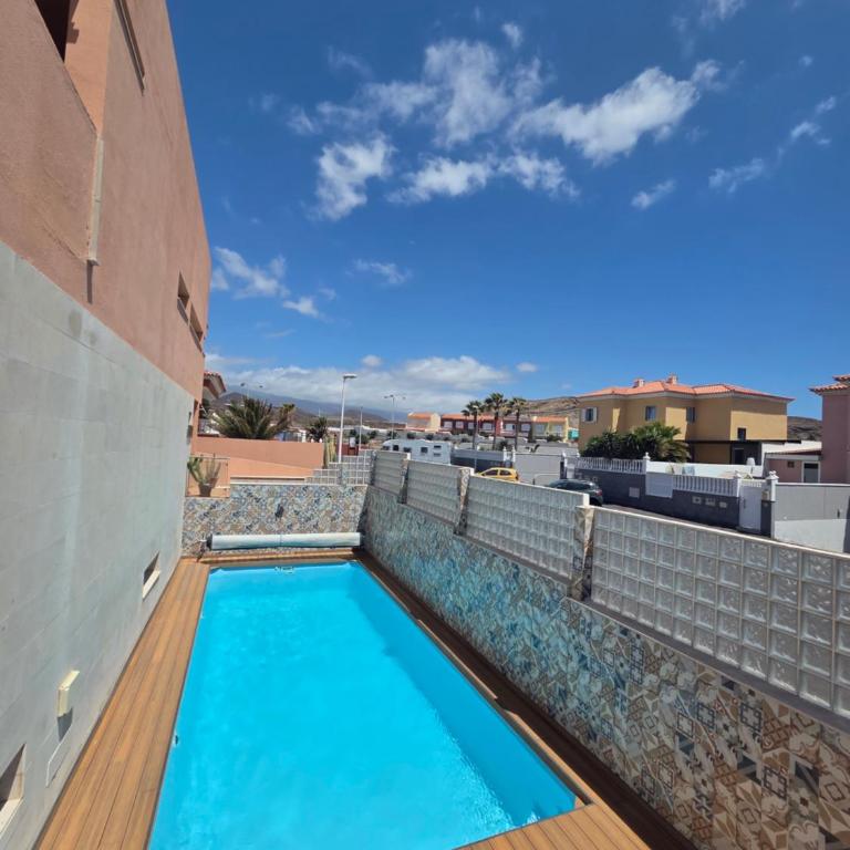 Modern House With Private Swimming Pool - Casa de 3 dormitorios - 24