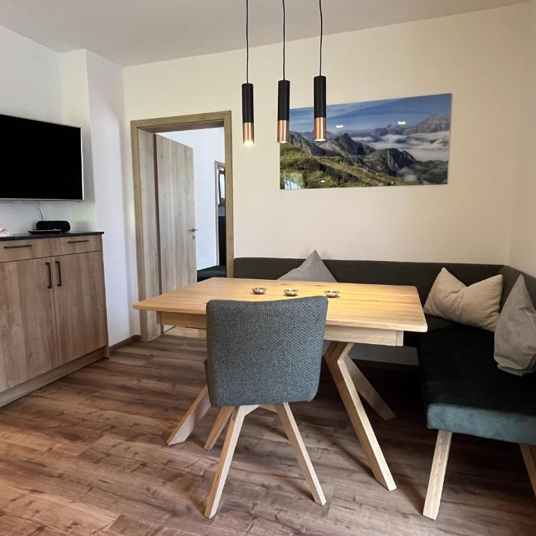 Ferienwohnung Pletzer - Sonja Pletzer - Appartement avec Balcon - 3
