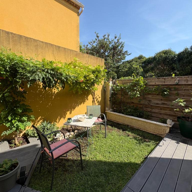 Appartement avec terrasse proche centre ville d'Arles - Appartement 2 Chambres - 1