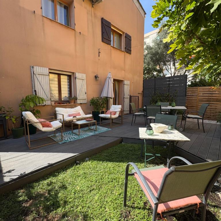 Appartement avec terrasse proche centre ville d'Arles - Appartement 2 Chambres - 37