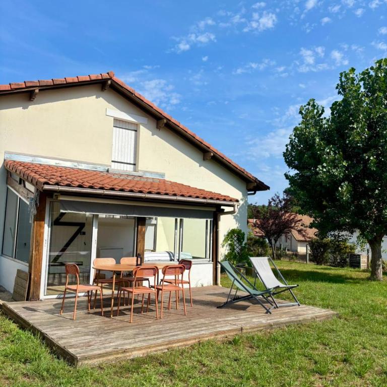 Pavillon Landais entre Bourg et Plage - Maison 2 Chambres - 17