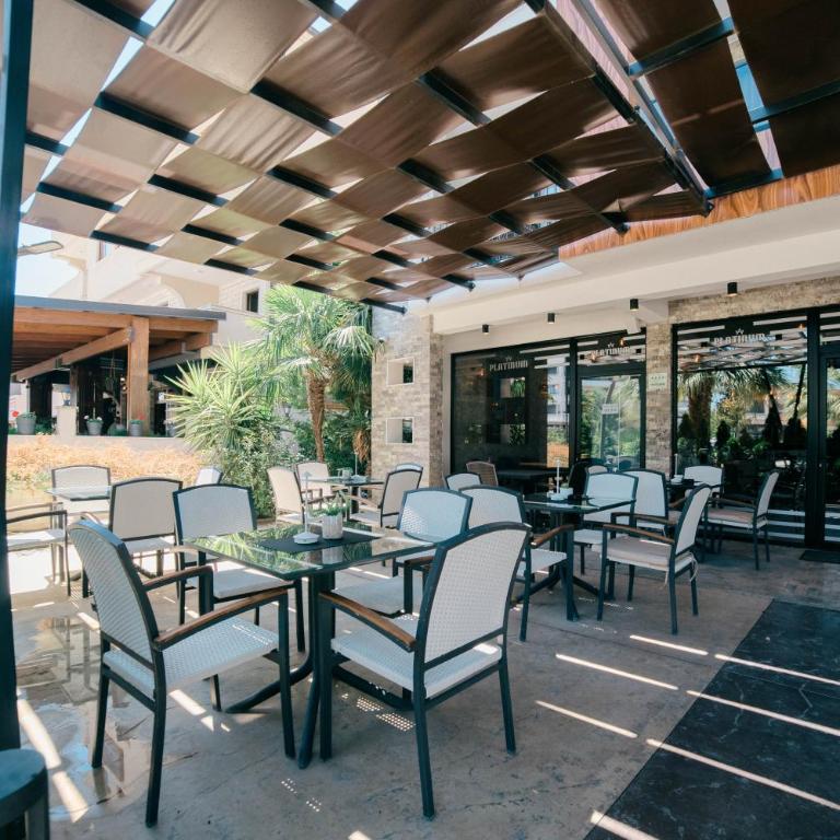 Hotel Platino Prestige - Deluks Porodični Apartman Tipa "Suite" - 2