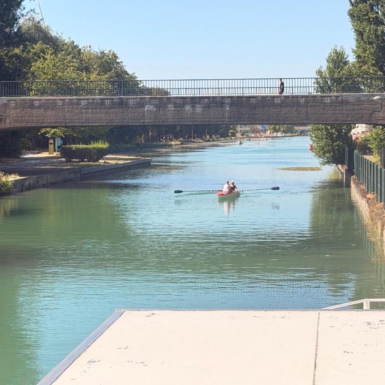 La péniche des sacres au cœur de Reims - Mobilheim - 52