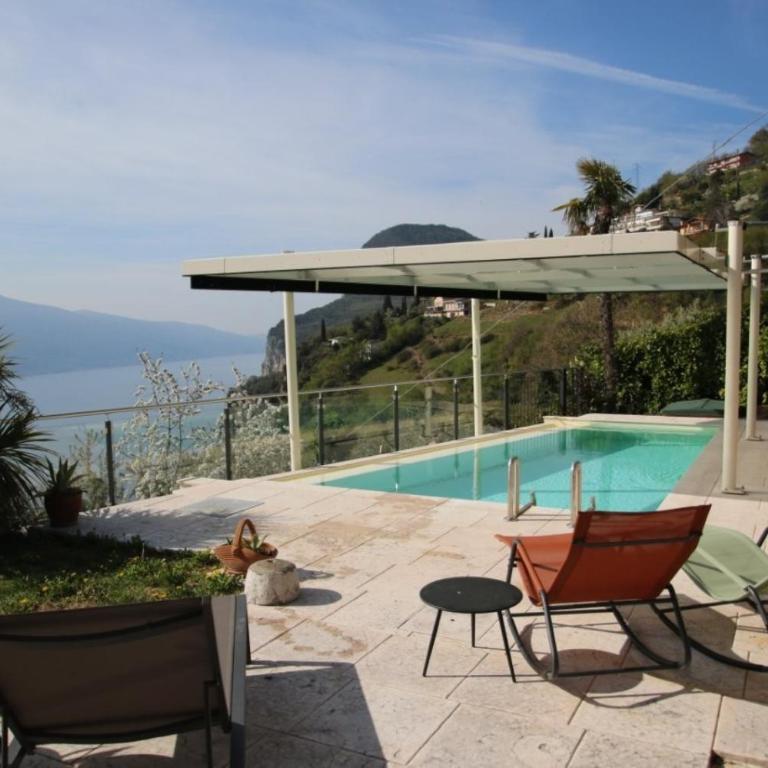 Villette Arias Giovanna & Francesca Lake View and Pool - Appartamento con Vista e Balcone - 1