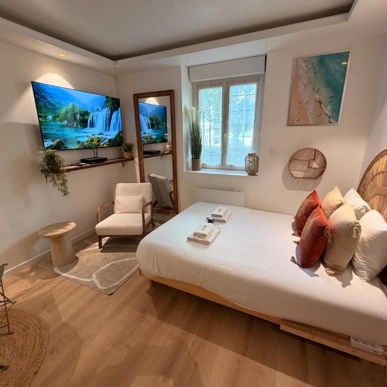 La Parenthèse Rémoise studio with sauna and jacuzzi - Apartment mit 2 Schlafzimmern - 1