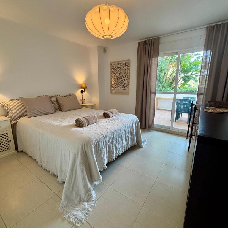 Villa Maravilla - One-Bedroom Deluxe Apartment - 8