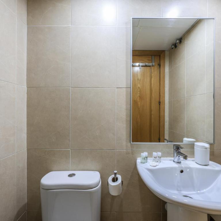 Amazing Stay in Madrid with Pool & Parking - Appartement 2 Pièces - 26