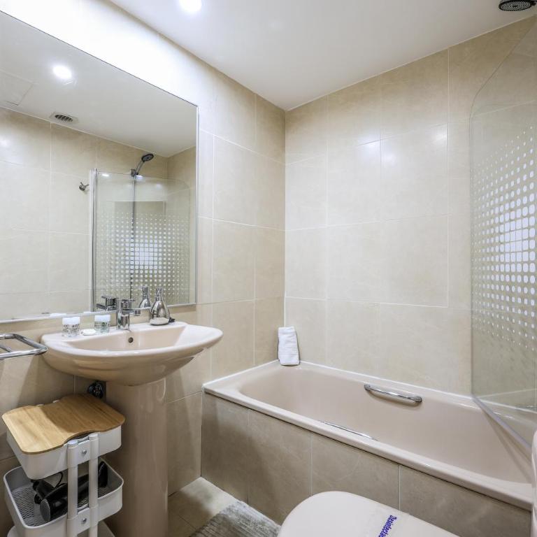 Amazing Stay in Madrid with Pool & Parking - Appartement 2 Pièces - 4