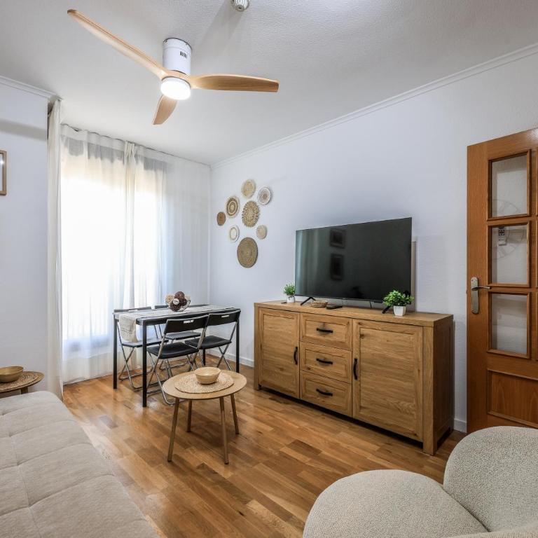 Amazing Stay in Madrid with Pool & Parking - Appartement 2 Pièces - 12