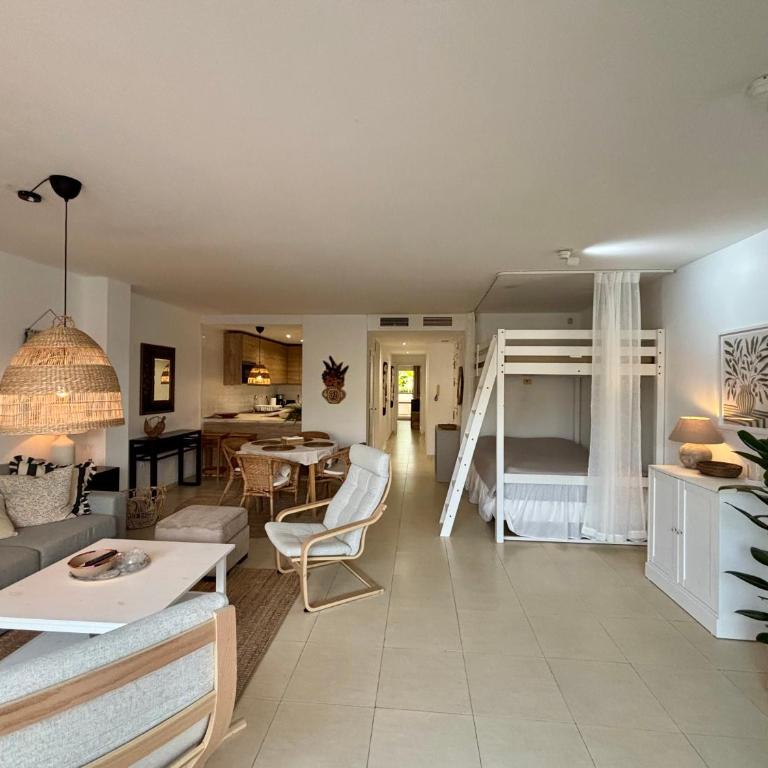 Villa Maravilla - One-Bedroom Deluxe Apartment - 49