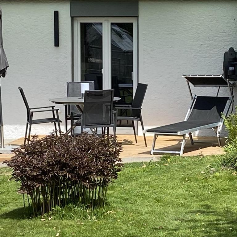 Panorama Bachtelweg - Apartment mit Dusche - 2